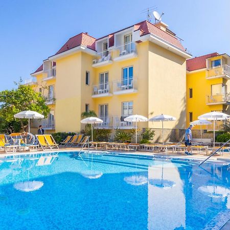Grand Hotel Parco Del Sole Сант'Агнело Екстериор снимка