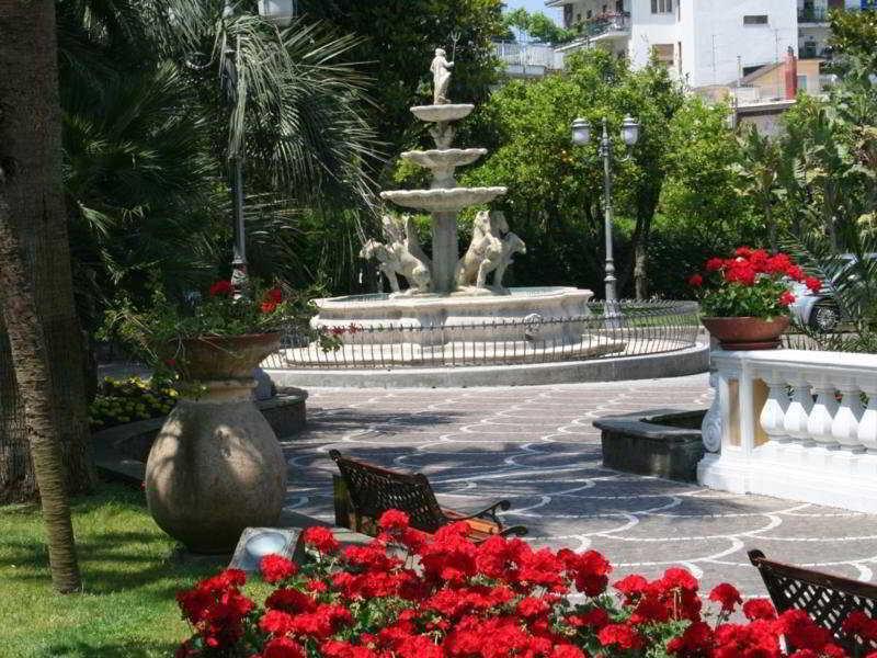 Grand Hotel Parco Del Sole Сант'Агнело Екстериор снимка
