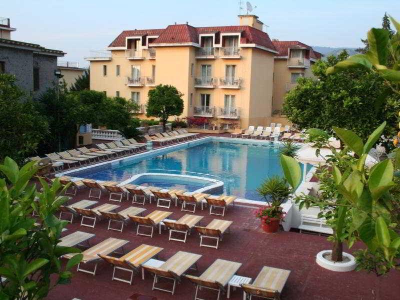 Grand Hotel Parco Del Sole Сант'Агнело Екстериор снимка