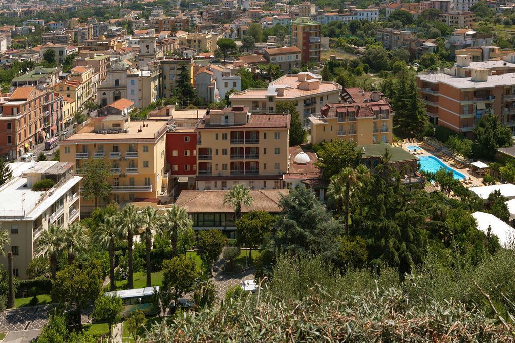 Grand Hotel Parco Del Sole Сант'Агнело Екстериор снимка