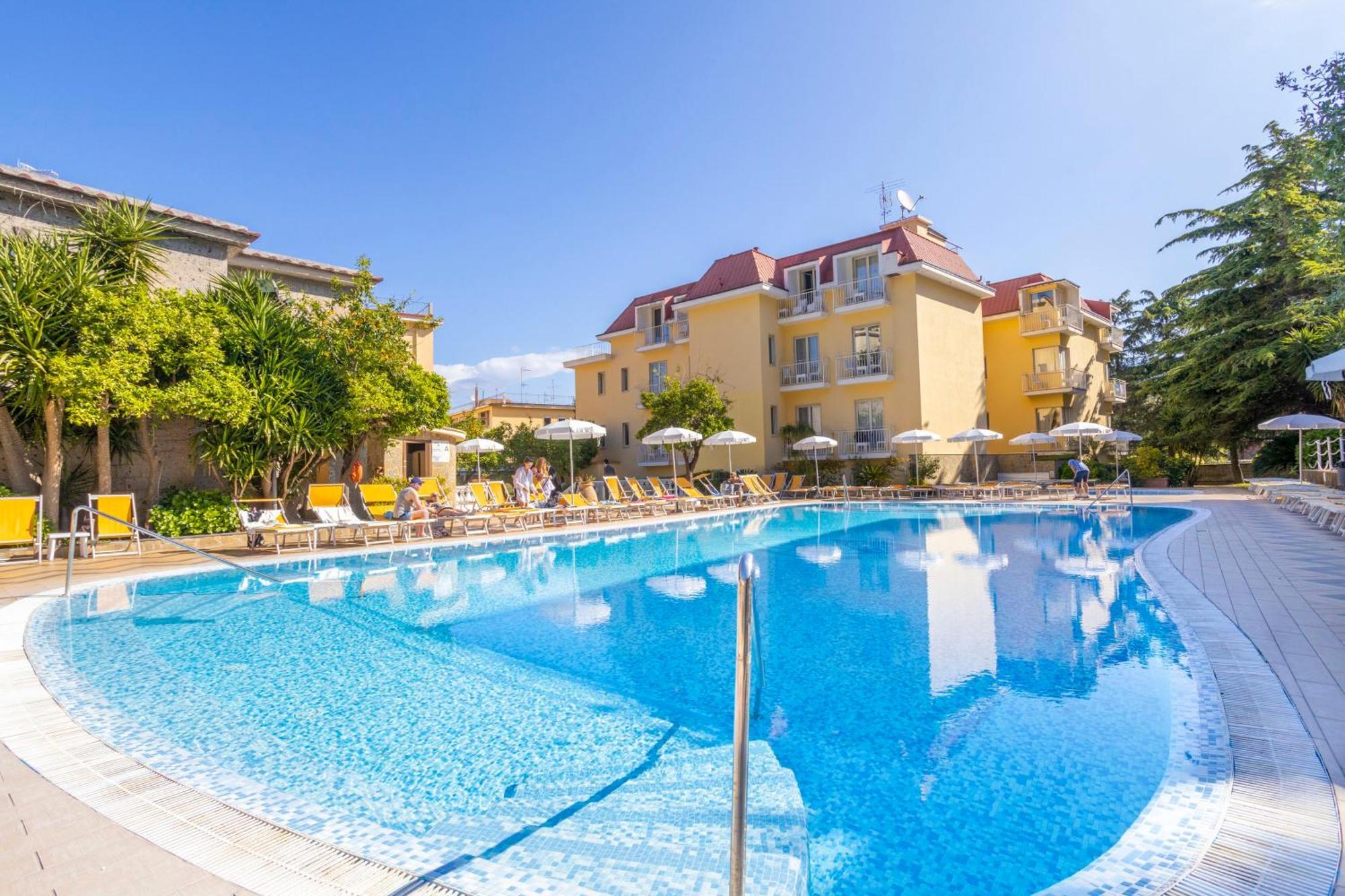 Grand Hotel Parco Del Sole Сант'Агнело Екстериор снимка